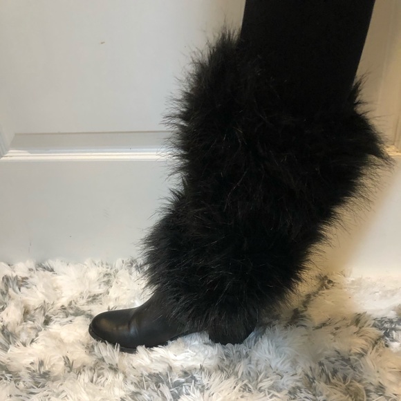 Sexy Satin Lined Faux Yeti Fur Leg Warmers - Picture 4 of 5